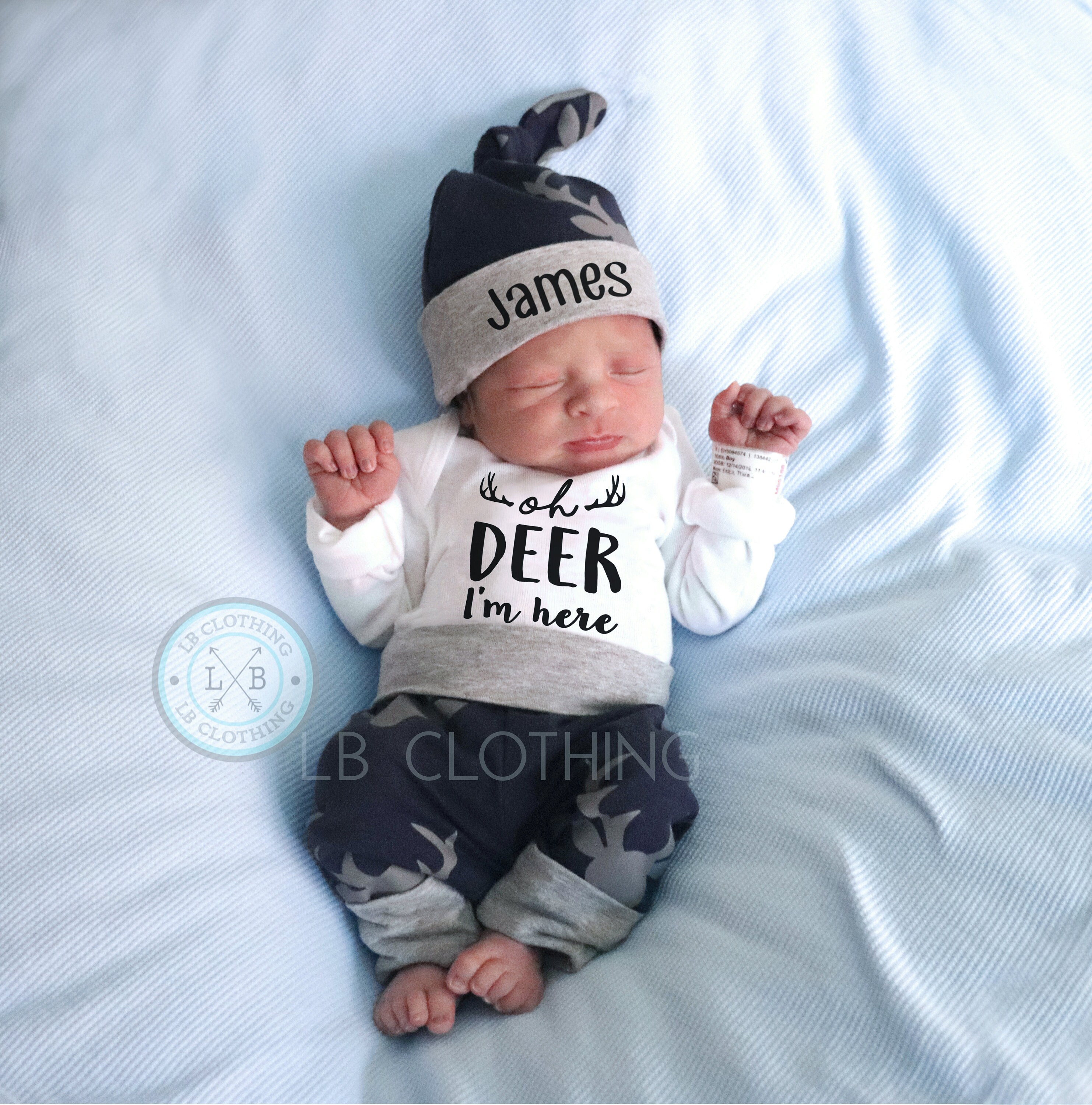Baby Shower Gift Boy Rust Romper Fold Over Mitts & Feet Mama Bijou Baby Boy Take Home Outfit Newborn Boy Coming Home Outfit Personalized Kleding Jongenskleding Babykleding voor jongens Kledingsets 