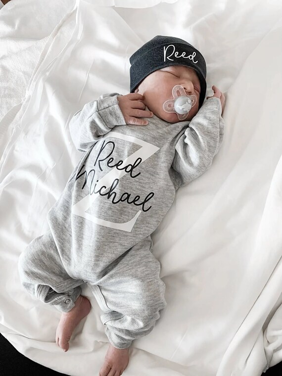 Coming home outfit store for baby