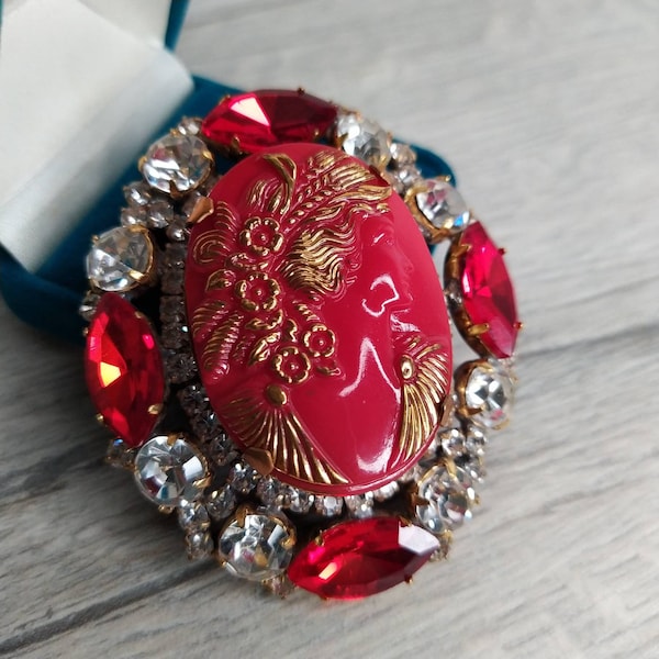 Broche camée en strass rouge et transparent victorien cristaux de couleur rouge déclaration vintage bijoux en strass femmes élégantes grand accessoire