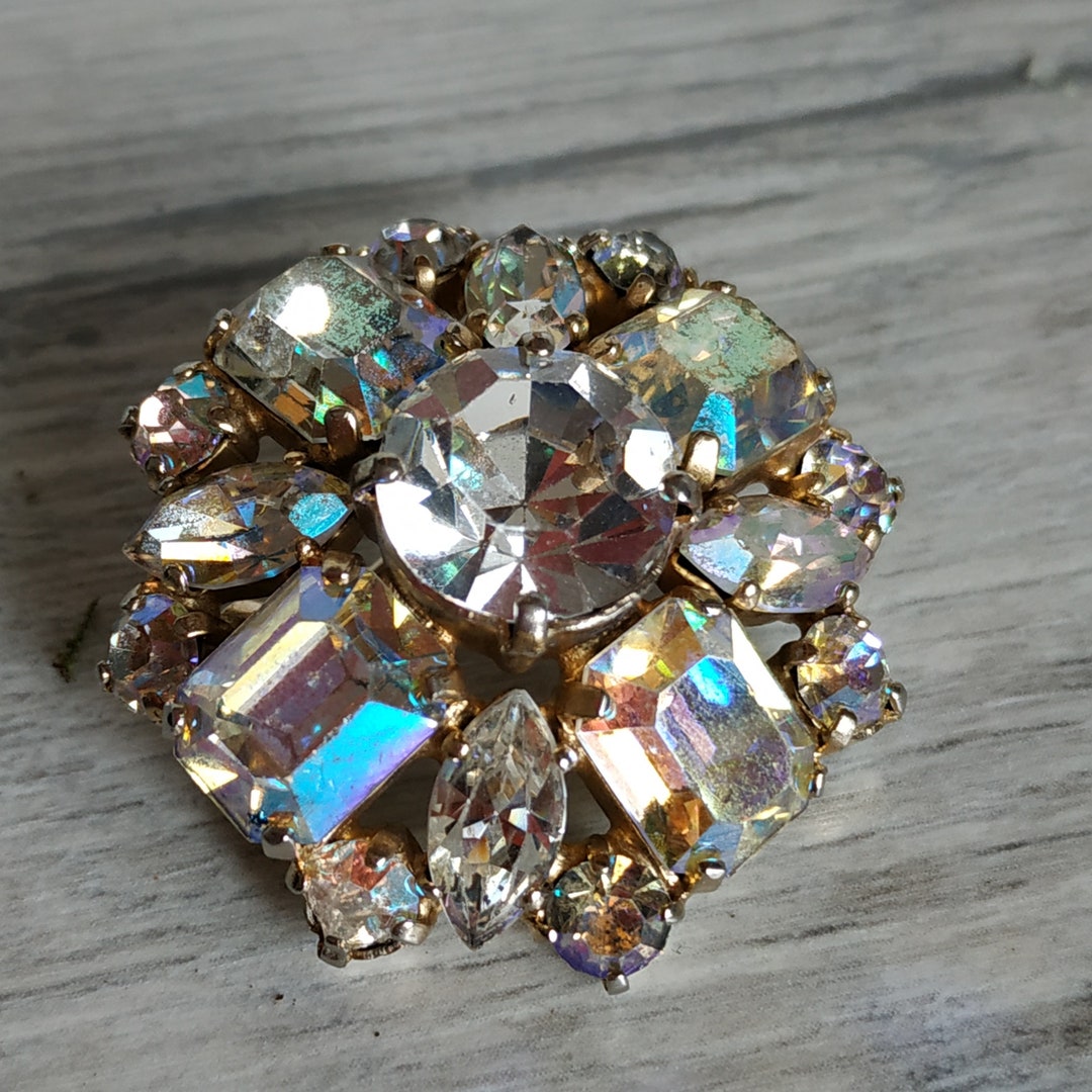 Spilla A Goccia Con Zirconia Cubica Bianca – Cristalli Rotondi E A Pera, Placcato Argento, Rame, 4,9 X 3,5 Cm - 3