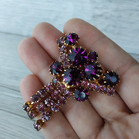 Vintage Victorian Brooch Amethyst Color Rhinestones Dangles Violet Pin Vintage Accessory