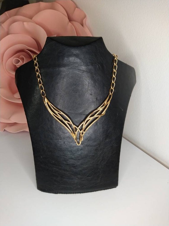 Vintage Rare TRIFARI V-Shaped Collar Statement Ne… - image 10