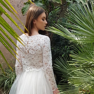 Alternative wedding top, long sleeves wedding top, simple modest wedding top, bridesmaids top, mother&#39;s day gift, floral lace vintage top.