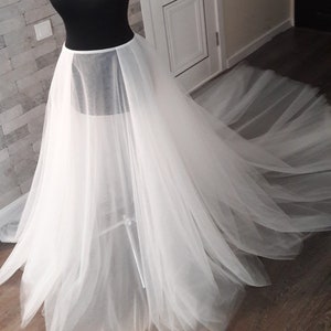 Detachable Tulle Wedding Overskirt: Long Bridal Train