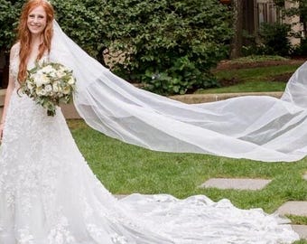 Velo da sposa in organza di seta: velo da sposa in tulle cattedrale di chiffon di gelso naturale senza fard.