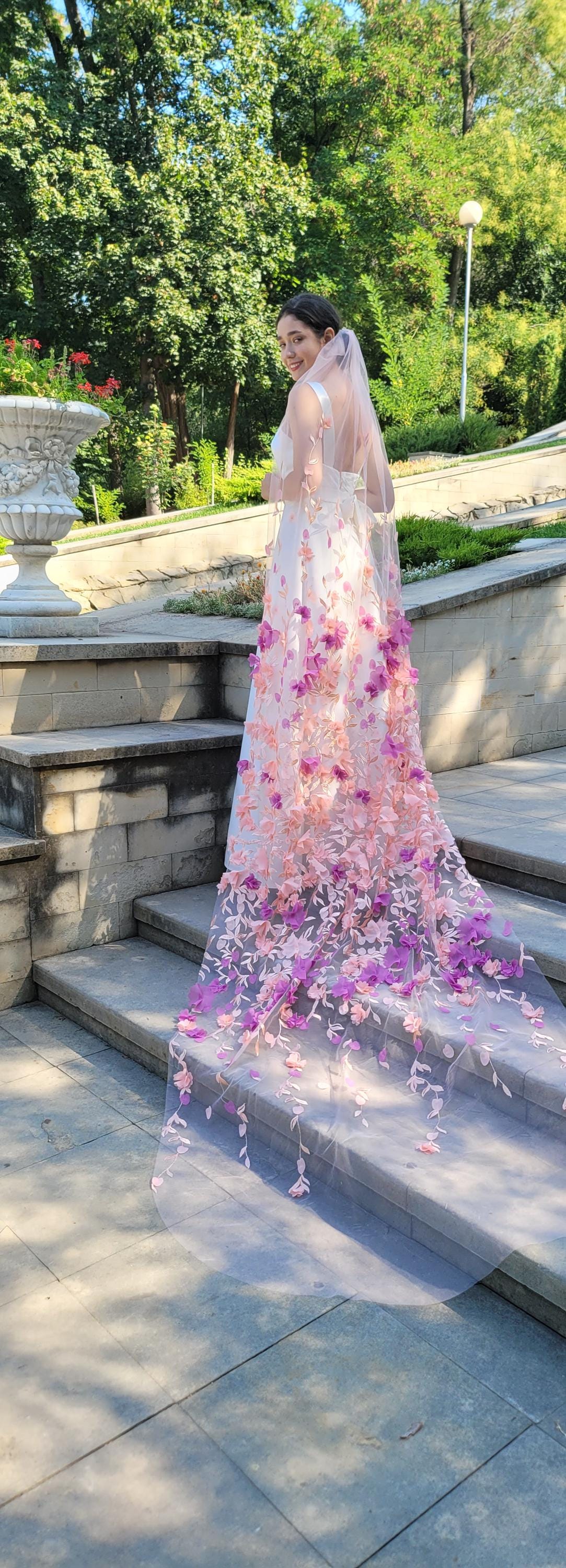 Floral Wedding Veil: 3D Peachy Pink Purple Violet Flowers  display picture 3