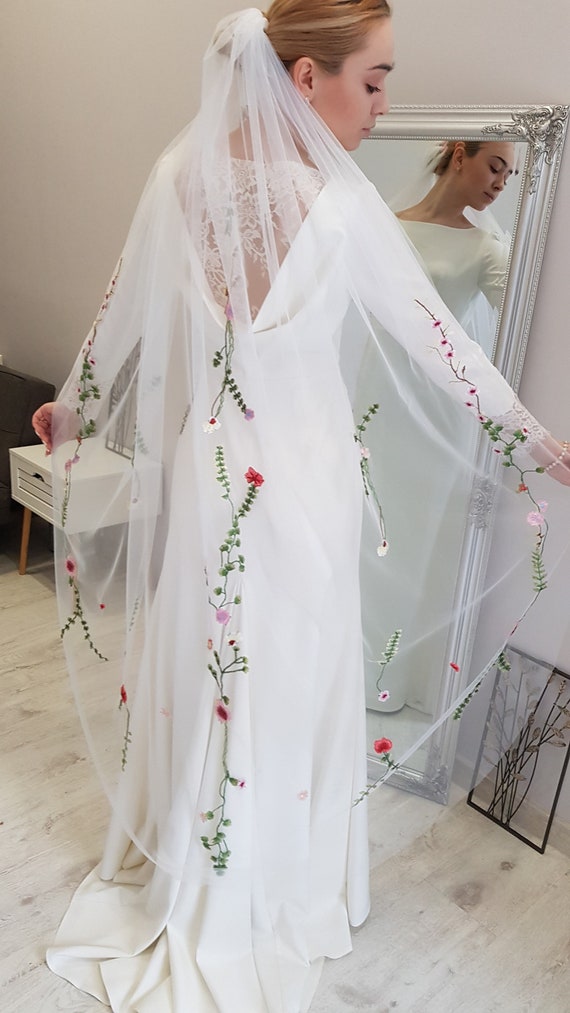 YHDDYG Wildflower Floral Embroidery Shoulder Cape Veil Secret