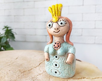 Figurine princesse en céramique Fille en céramique Princesse faite main Sculpture princesse en argile Poupée en céramique Reine de collection