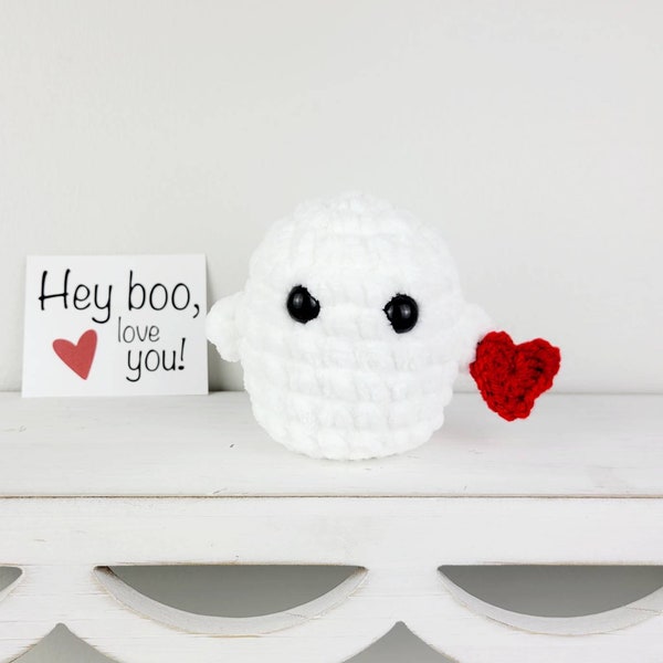 Ghost Plushie, Crochet Halloween Gift, Hey Boo Ghost, For Her, Present for Him, Cute Boo Basket for Girlfriend, Anniversary, Couples Gift