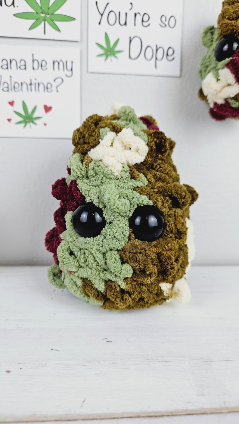 Weed Nugget Plushie, Crochet Keychain, Christmas Ornament, 420 Friends, Gift for Smoker, Marijuana, Stoner Accessories, Mary J, Pothead 4/20 image 8