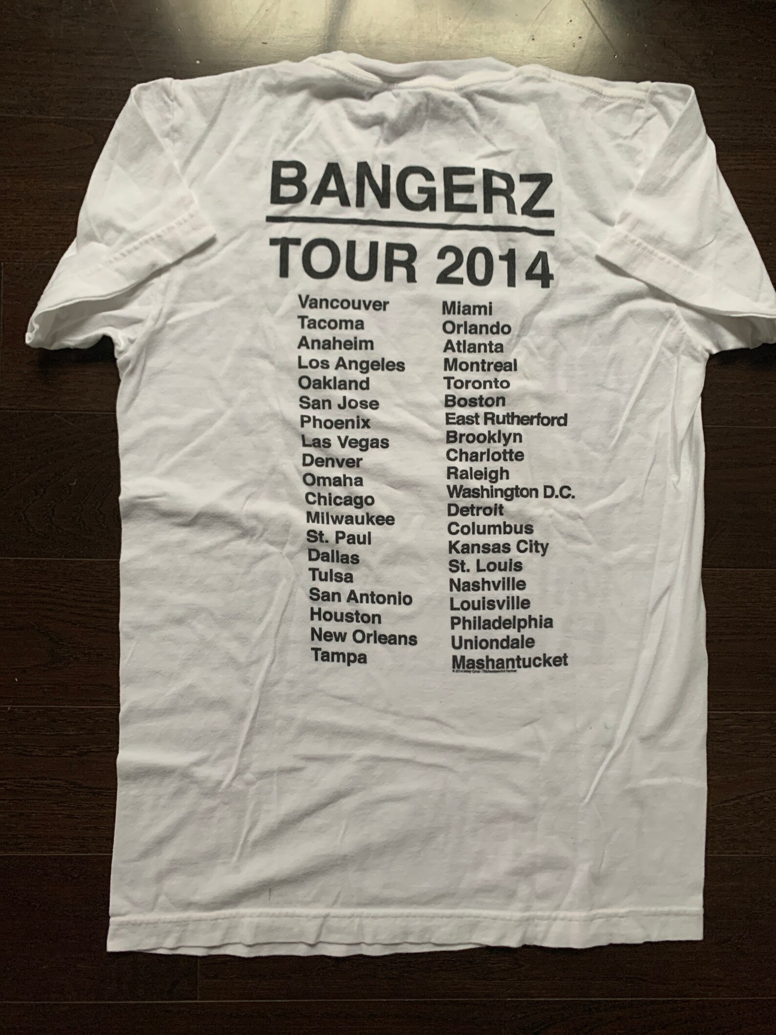 bangerz tour merch