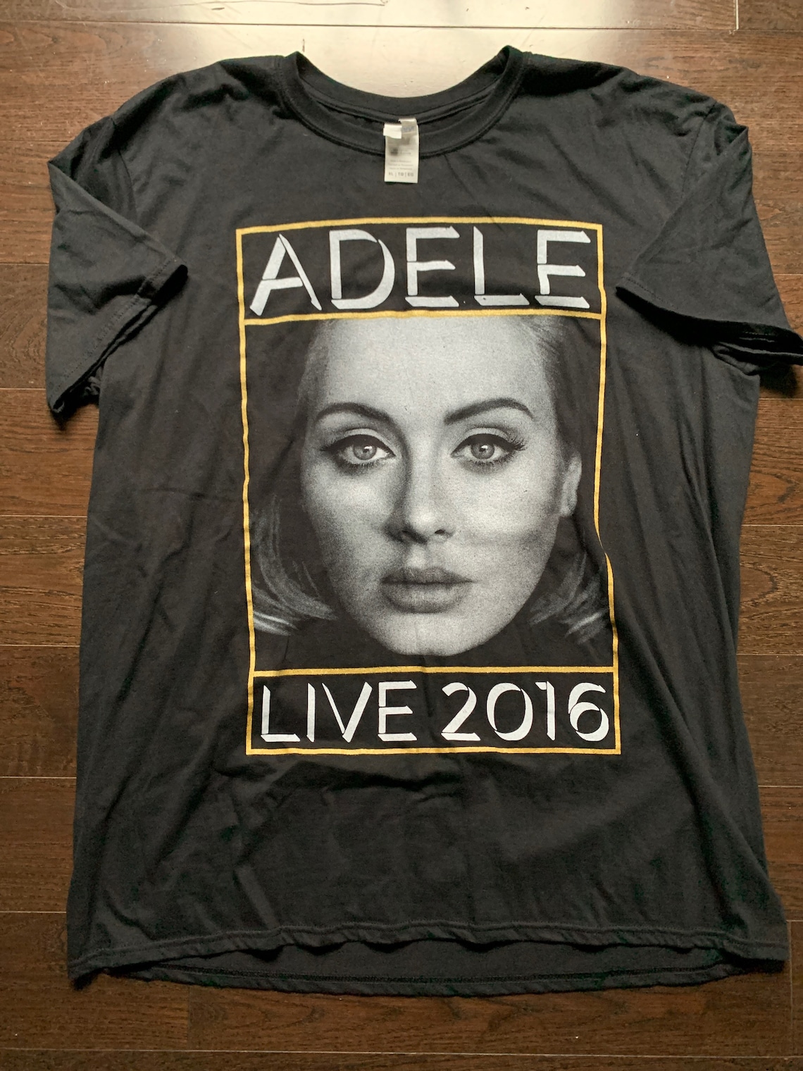 adele tour shirt