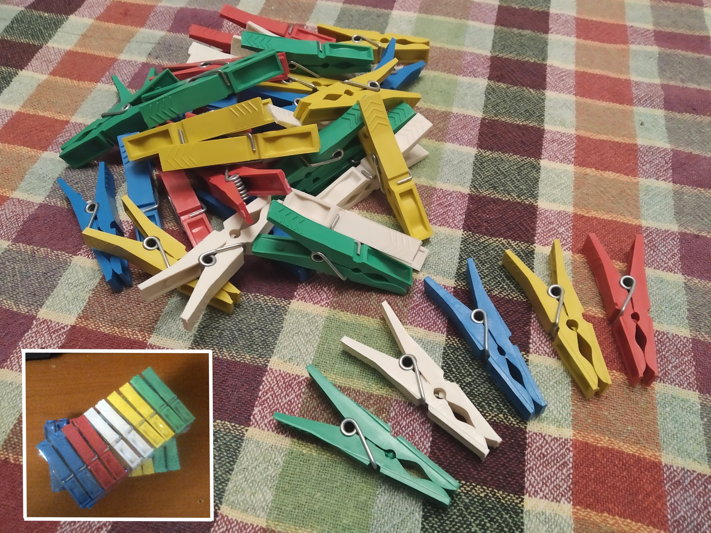 40 Clothespins, Vintage Laundry Pins, Plastic Clothes Pins, Retro ...