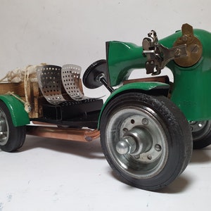 Recycled Art Metal Cars Sewing Machine,Metal Art Gallery,Handmade,Unique,You Better Look At The Photos:)