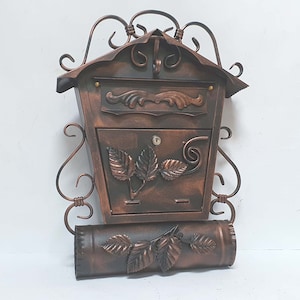 Metallarbeit Mailbox an der Wand befestigt, Umhängetasche, Metal Art Gallery, Farben Kupfer oder Schwarz, geschmiedetes Element, verführerische Hauskunst, Hochzeitsgeschenk