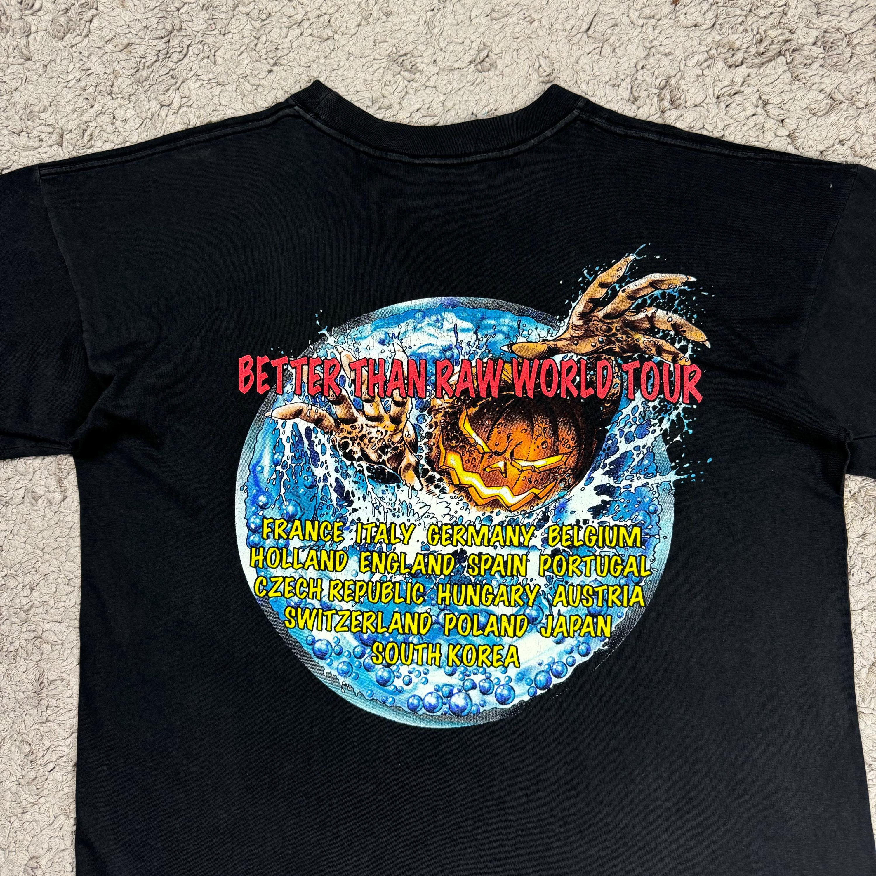 Vintage Helloween Rare Graphic T-shirt SIZE L/ Band Tee/ Rock Band