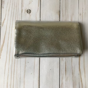 Bolsa de noite de couro metálico prateado, embreagem metálica prateada, embreagem de casamento, pulseira metálica prateada, embreagem de noiva, bolsa de pulseira prateada