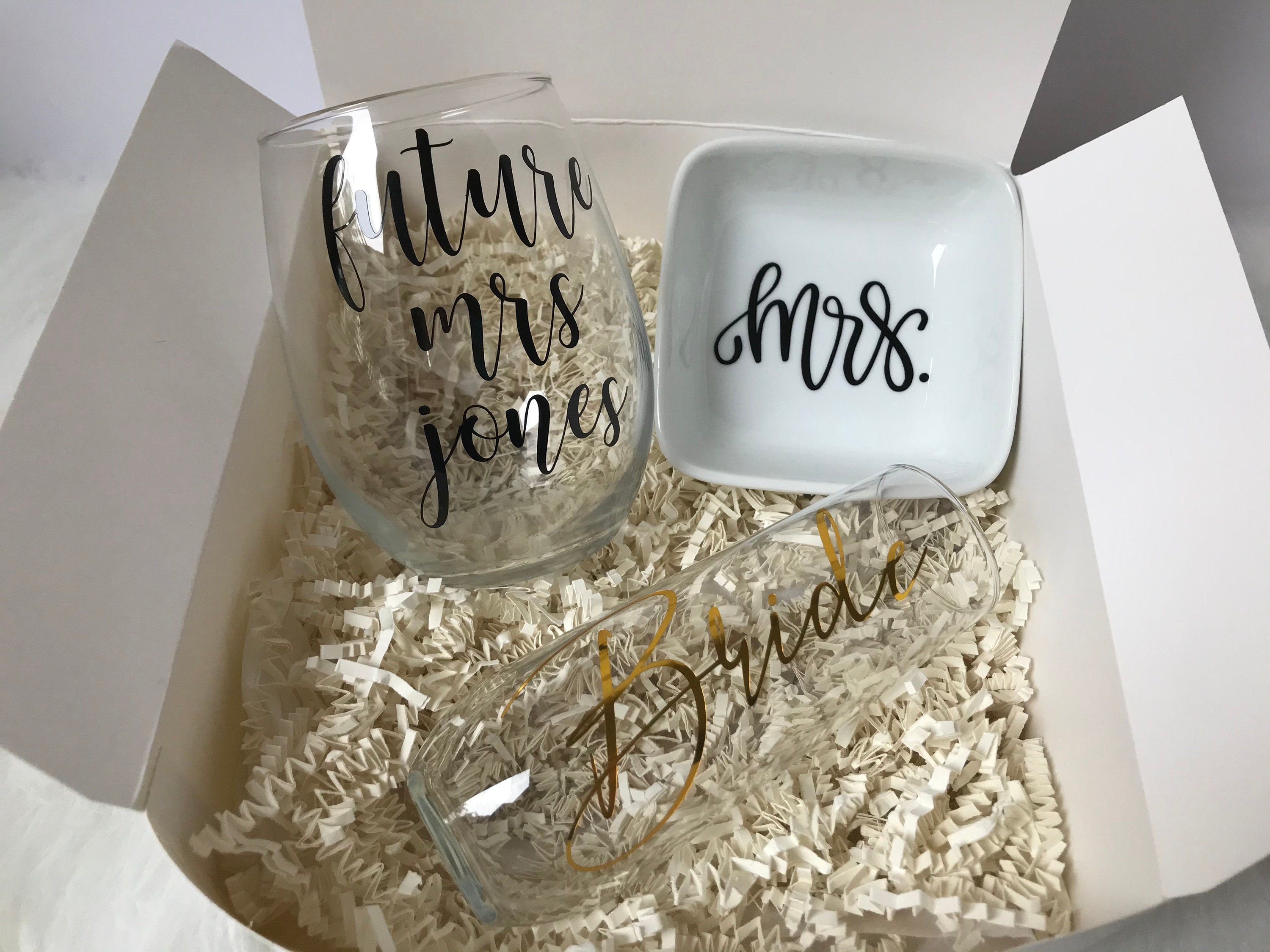 Bride Gift Box Set - Champagne Flute & Ring Dish Bride Gift Box Set - Champagne Flute & Ring Dish