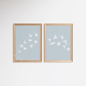 Conjunto de 2 pájaros, arte mural imprimible moderno, decoración azul claro, pájaros en vuelo, impresión artística de naturaleza, póster de decoración minimalista