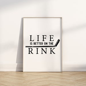 Cita de hockey, la vida es mejor en la pista, póster tipográfico, arte de pared imprimible de hockey, decoración con temática deportiva