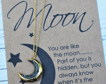 Colar personalizado com lua, colar com fases da lua, colar gravado, joia celestial, presente para ela, colar com lua crescente e cristais.