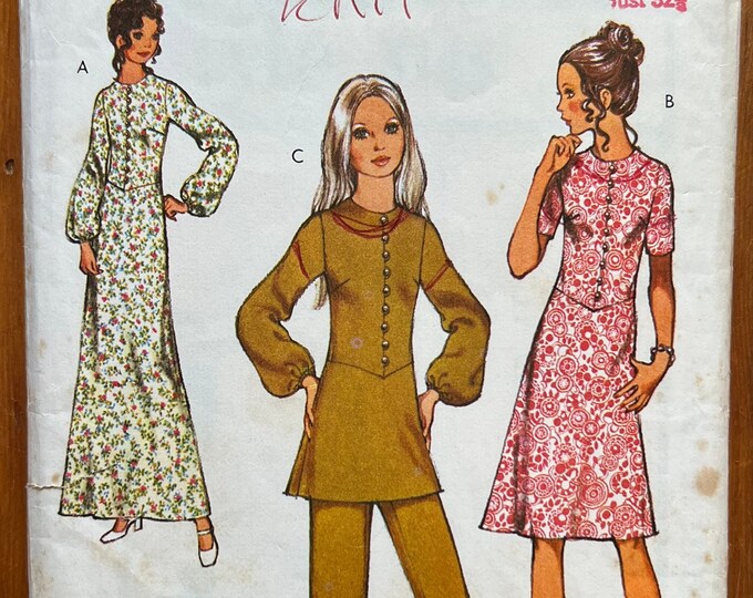 70s Maxi Dress Sewing Pattern / 1970s Vintage Evening Gown / Women
