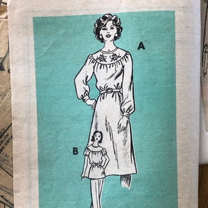 70s Dress Sewing Pattern / 1970s Vintage Boho Dress, Tunic & Pants / Women&#39;s Size 14, Bust 36 / Anne Adams 4869