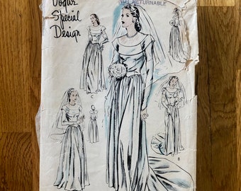 1940s Vogue Special Design Wedding Dress Sewing Pattern / Vogue 4532 Vintage Evening Gown with Train / 40s Dresses / Women's Size 12 Bust 30