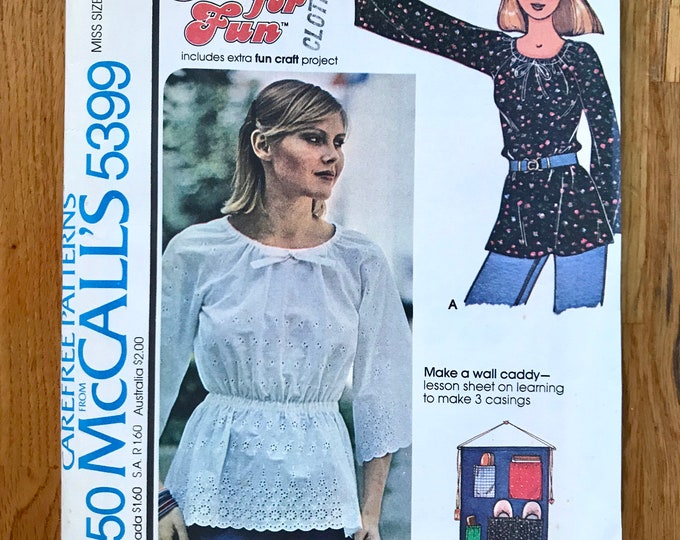 Boho Blouse Sewing Pattern / 70s Vintage Peasant Top / Women's Size
