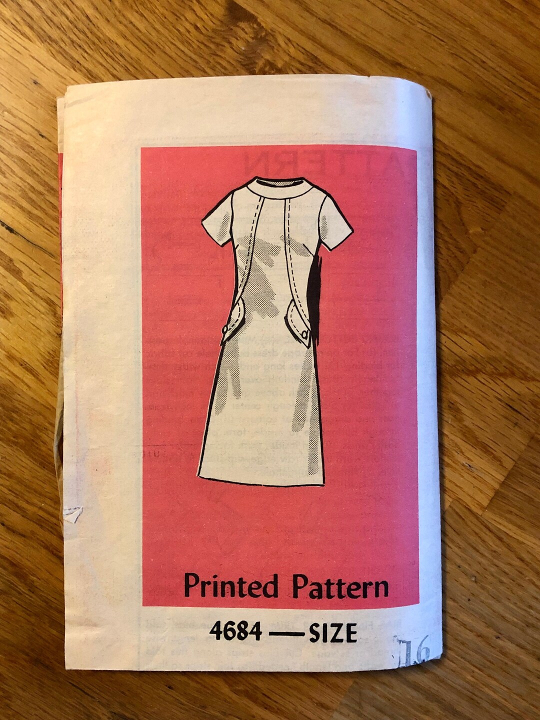 60s Dress Sewing Pattern / Vintage 1960s Mod Dress / Women