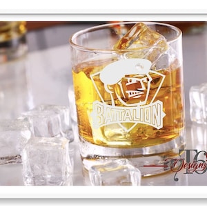 Personalized whiskey glasses/whiskey glasses/rocks glasses/gifts for him/personalized glasses/etched whiskey glasses/cocktail glasses