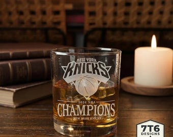 New York Knicks 2026 NBA Champions Etched Whiskey Glass - custom bourbon rocks glass, basketball fan gift, man cave decor, gift for him