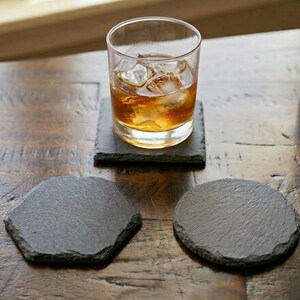 Manchester United Slate Coaster – Laser Engraved Football Fan Gift 画像 2