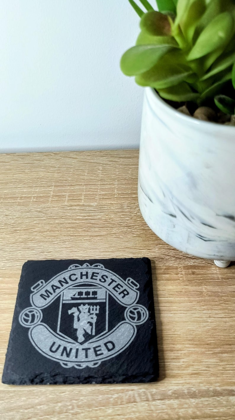 Manchester United Slate Coaster – Laser Engraved Football Fan Gift 画像 5