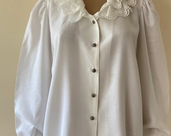 white lace vintage blouse♡ Treat ürself Vintage White Lace Blouse With Short Sleeves - Etsy