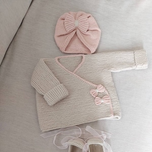 Knitted organic cotton babygirl Hospital outfit clothes, newborn baby coming home sweater bonnet and footies sets, Babyshower handmade gift