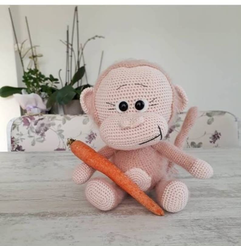 Crochet Monkey Plushie , Amigurumi finished Monkey, Birthday Gift for grandson, Story friend for kids, Babyshower gift, Easter gift monkey ピンク