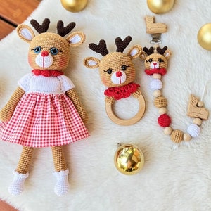 Personalizable Christmass gift, Crochet deer pacifier holder and baby rattle set , Amigurumi plushie deer, crochet deer first christmas gift