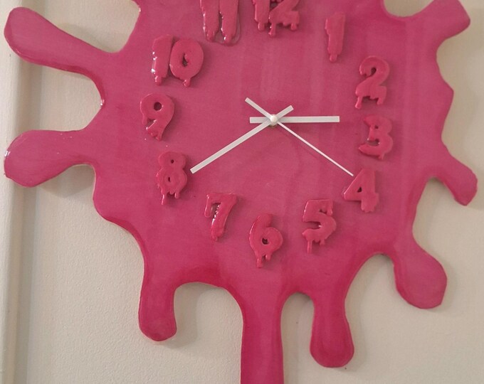 Paint Splat Clock, Noen Pink - Etsy