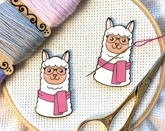 Hipster Alpaca Magnetic Enamel Needle Minder | Cute Nerdy Llama with Scarf & Glasses Cross Stitch Needleminder | Hippy Beatnik Cria Magnet