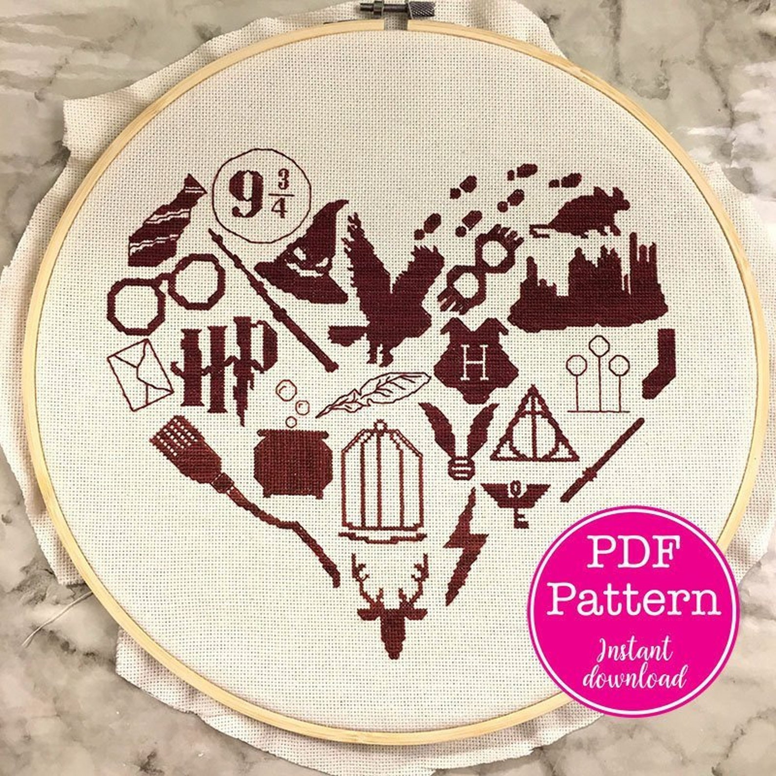 Схемы вышивок поттер. Вышивка крестиком Гарри Поттер. Вышивка крестом Harry Potter. Сэмплер вышивка Гарри Поттер Хогвартс. Вышивка крестом сэмплер Гарри Поттера.