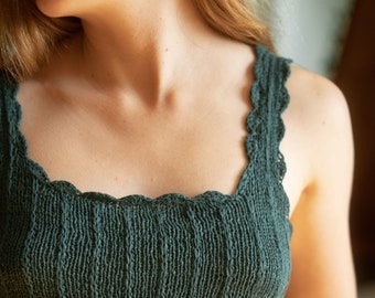 Knitting pattern Top with a square neck and a shell neckline, vintage and romantic aesthetic — Concha