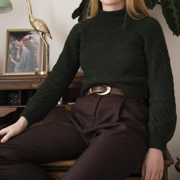 Patrón de tejido de suéter raglán de cuello alto ajustado vintage en redondo - Dryad