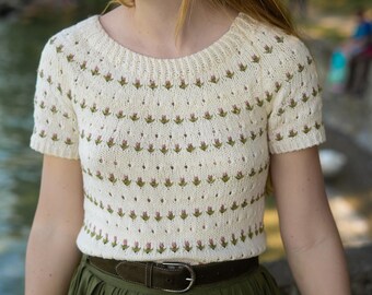 Knitting Pattern : Tulip Tee, Circular Yoke, Woman Romantic