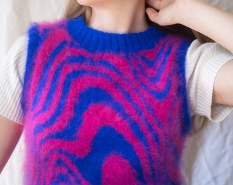 Knitting pattern top / vest with colorwork. Fun, original and one-of-a-kind summer knit, vegan knitting pattern. Swirly