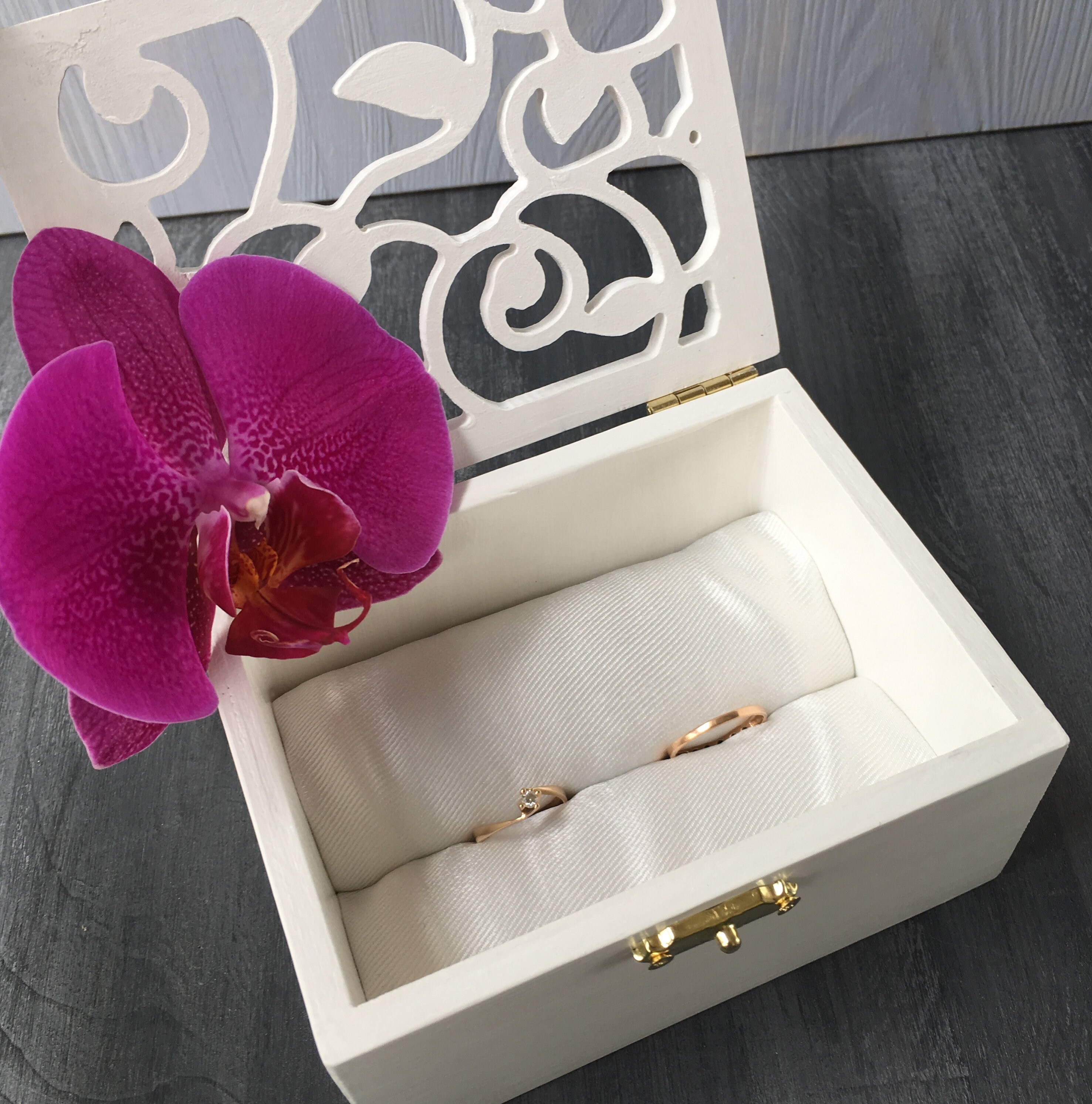 Ring box for wedding ceremony White wooden ring box Ring Etsy