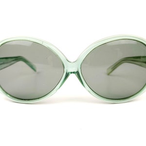 Original vintage 60s womens sunglasses not used