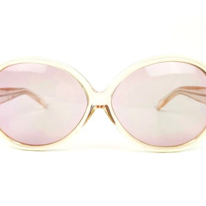 Original vintage 60s womens sunglasses not used