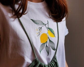 Lemon t-shirt, Lemon Fruit Tee, Lemon Flower Top, Embroidery on Cotton T-Shirt, Lemon Lover Gift, Lemon T-Shirt, Fruit Tee, Summer Top