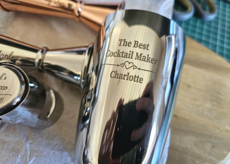 Gepersonaliseerde roestvrijstalen mini-cocktailshaker 10oz- valentijnscadeau, cadeau voor thuisbarman | Professionele mixoloog - Vaderdag afbeelding 7